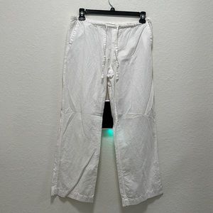 Women’s gap linen white size medium. New without tags